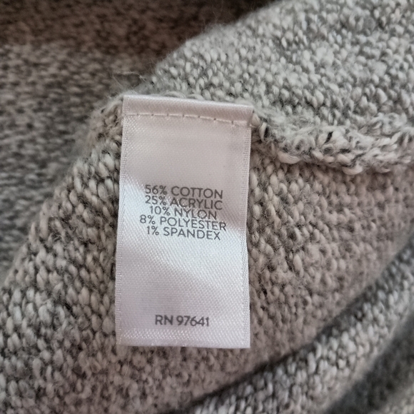 J Jill High Neck Soft Gray Sweater Size Large Longer Tunic Style - Picture 9 of 9